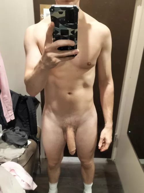 Why don't you rate my nude body. No marks down for the socks 😂 (m)