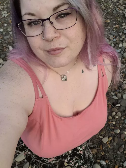 Would you show me off if I was yours?