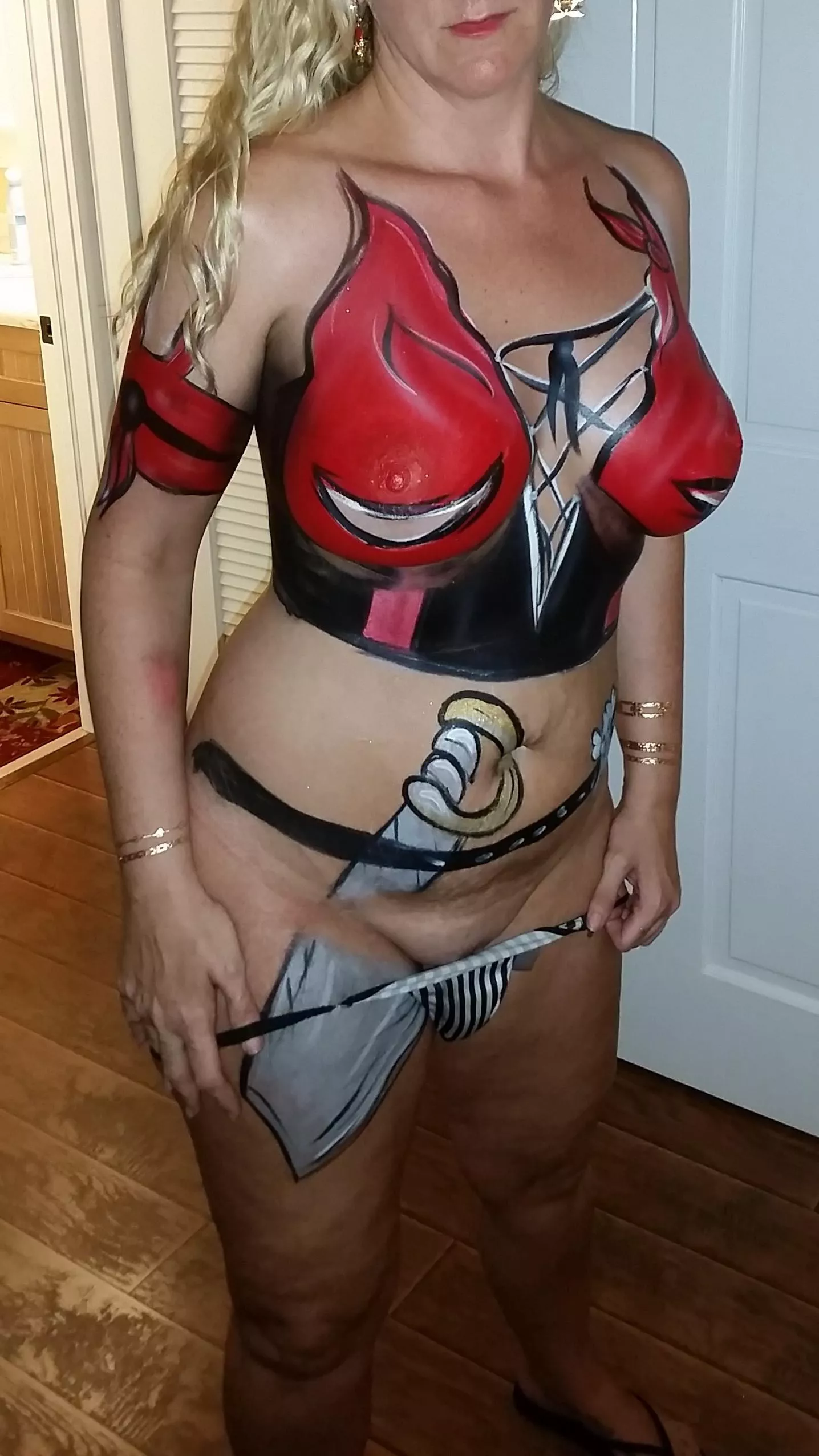 Can you help with my panties?!