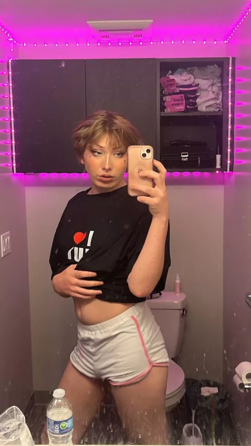 can you see my bulge?