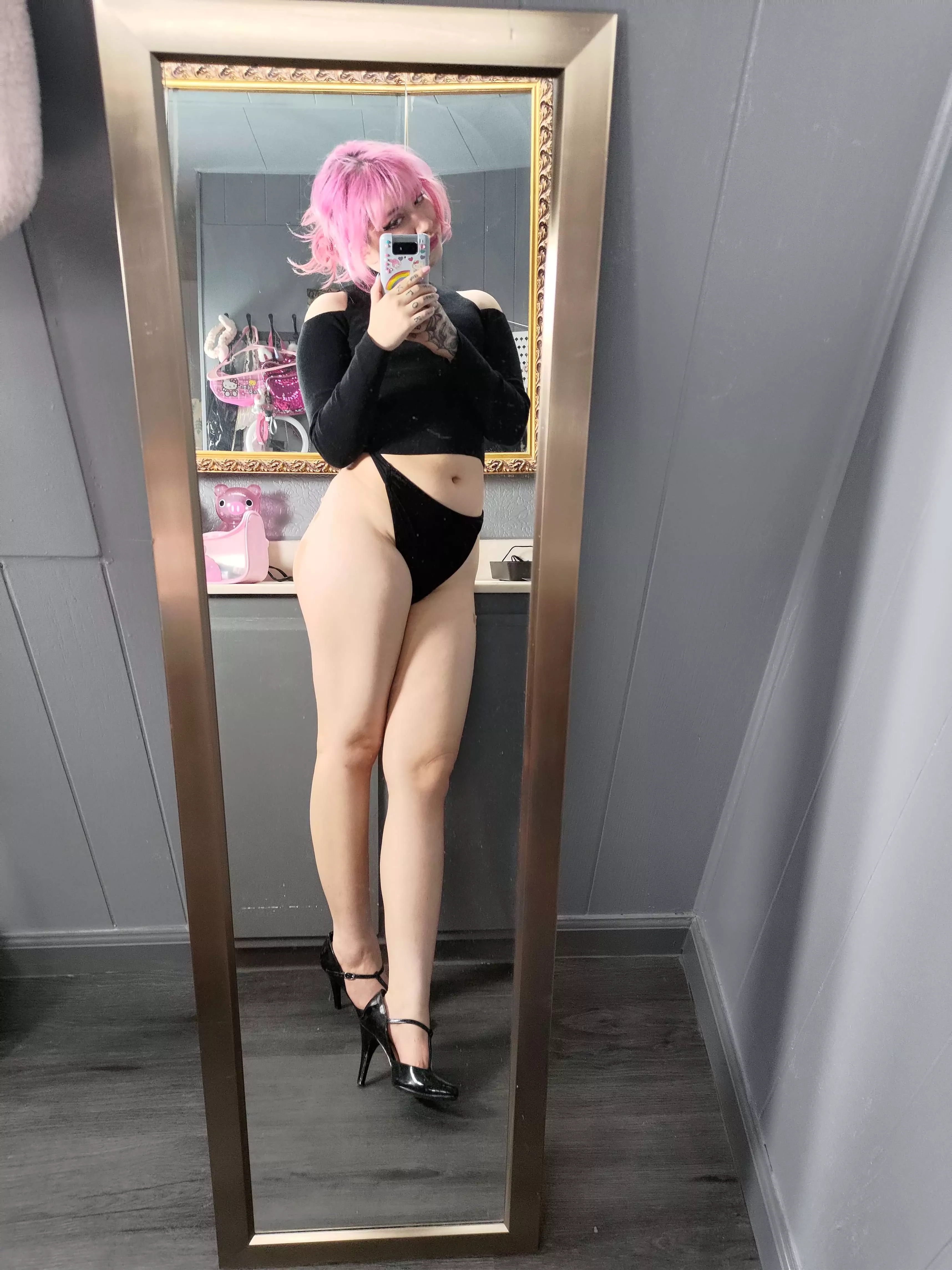 Do I make your heart beat faster? 💋