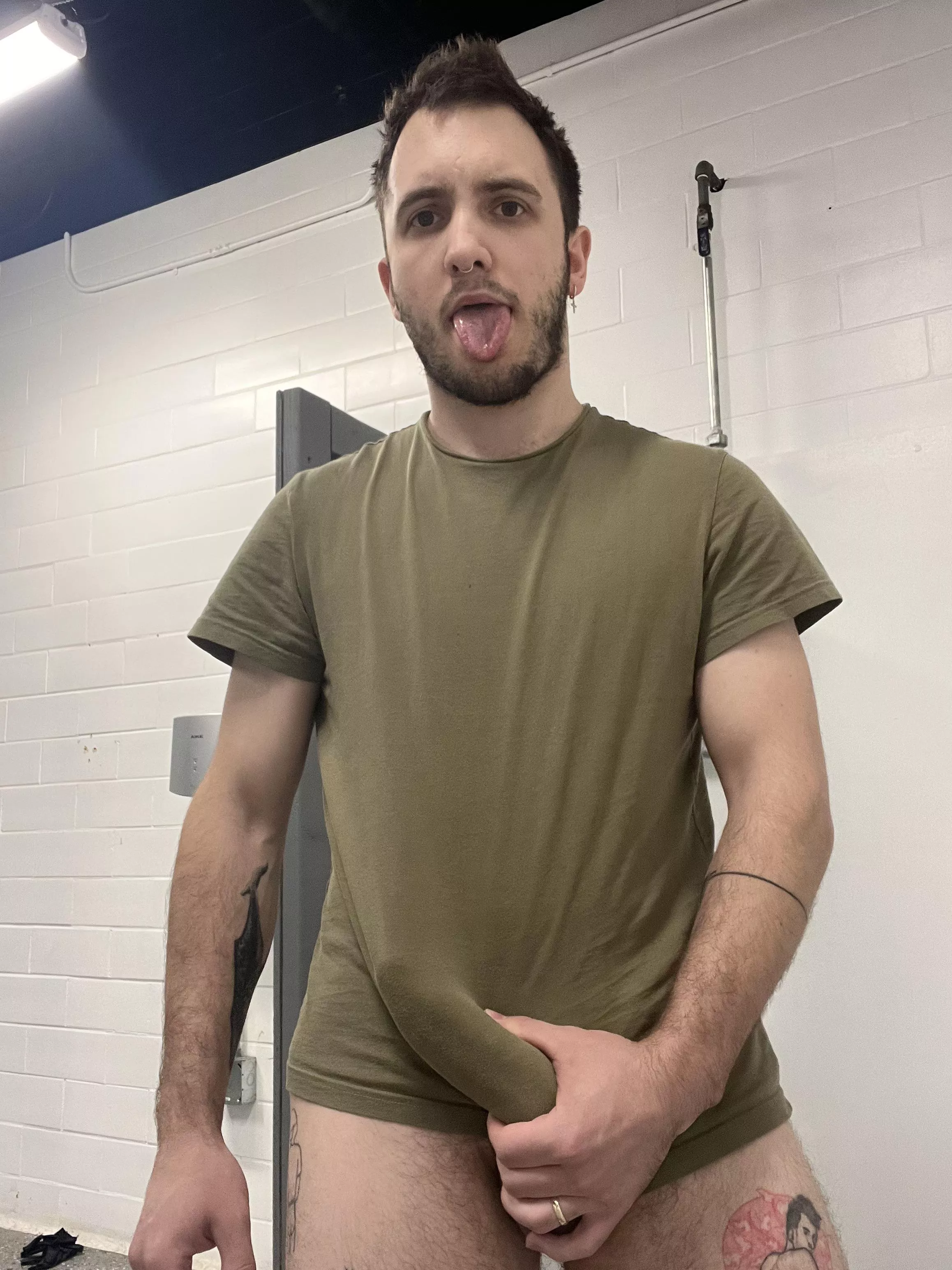 Do you need a handyman ?(29)