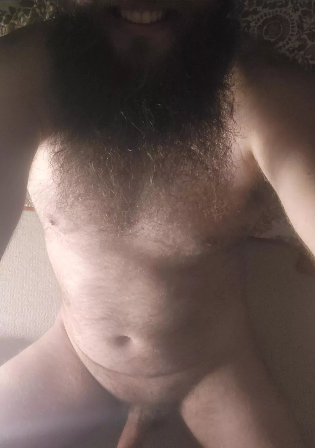 Does this 🐻 have a sittable lap? 🤭