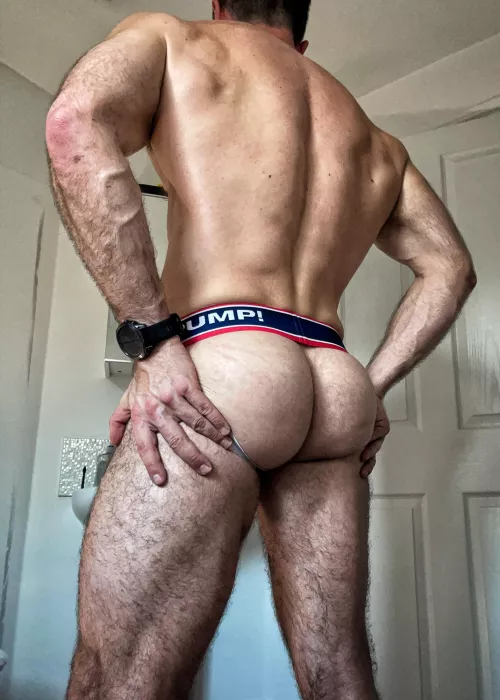 Does this jock make you wanna eat me?