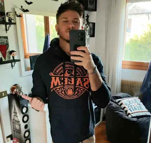 Favorite season is almost here. 🎃 have a goodnight men