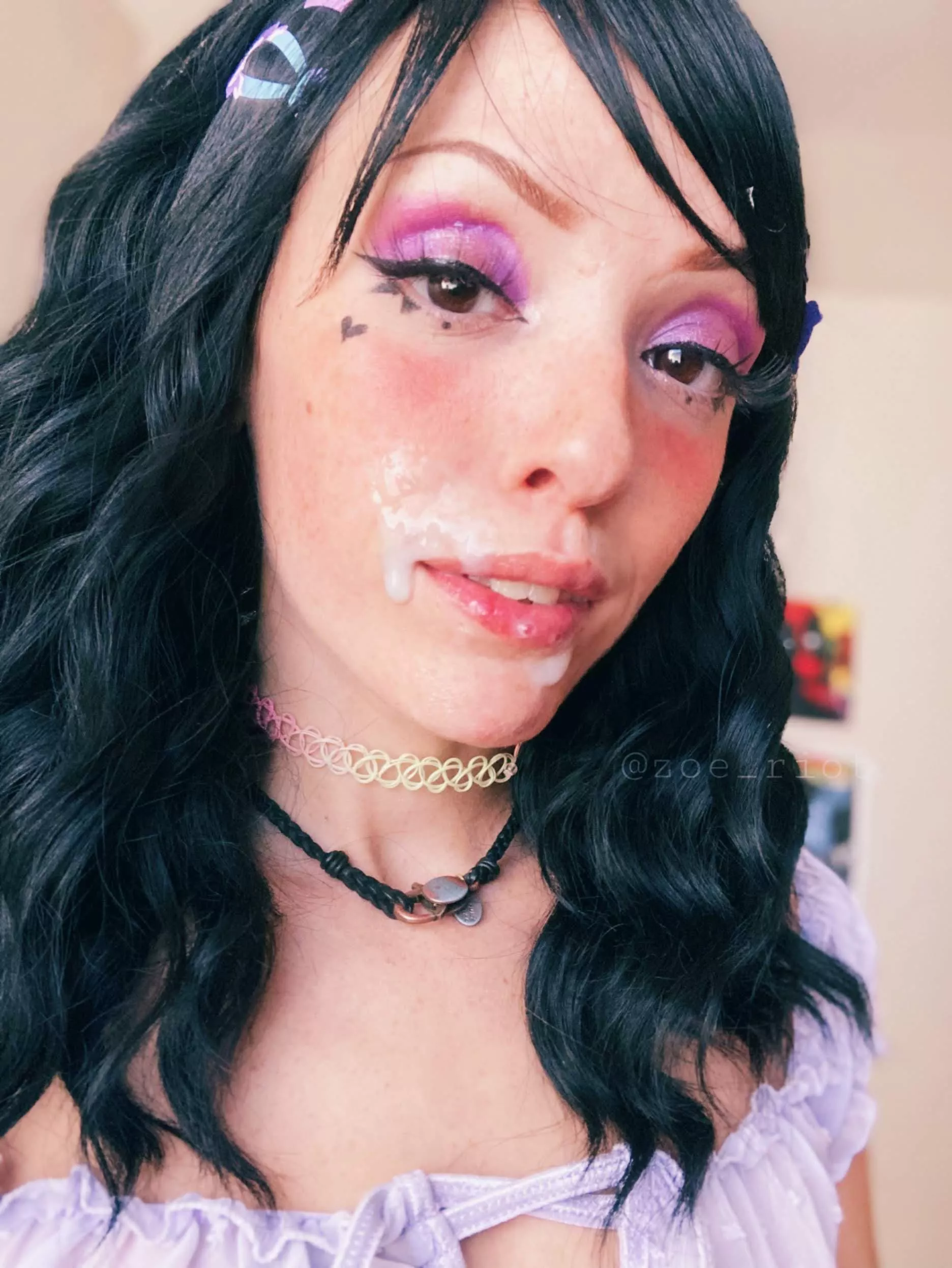 I always take a moment to take pics of my artwork :3