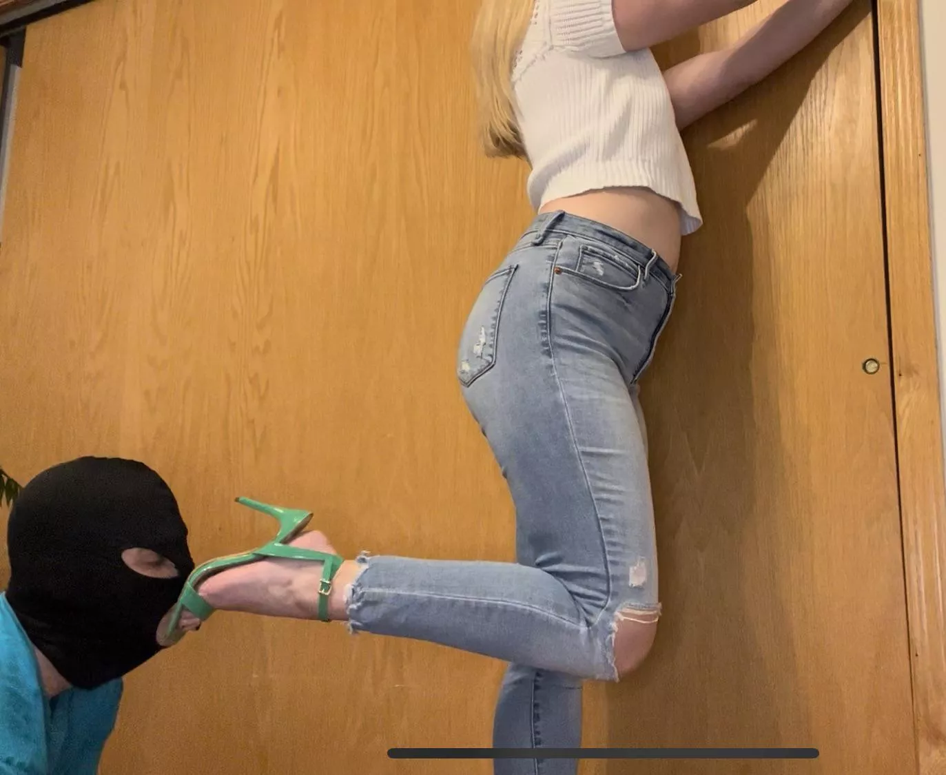 Know your place💅🏻 [domme]