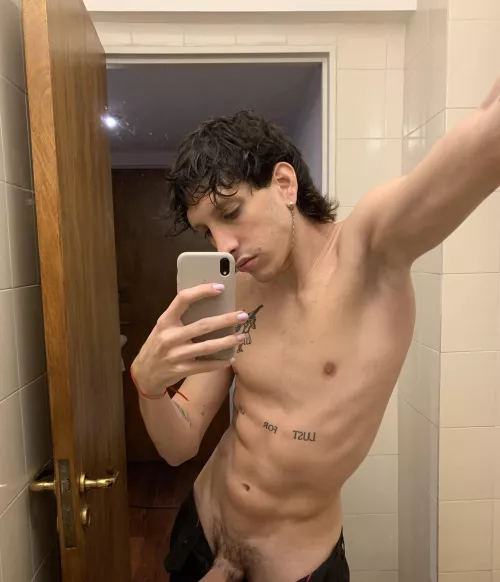 no hair, but still can you give me a lick?