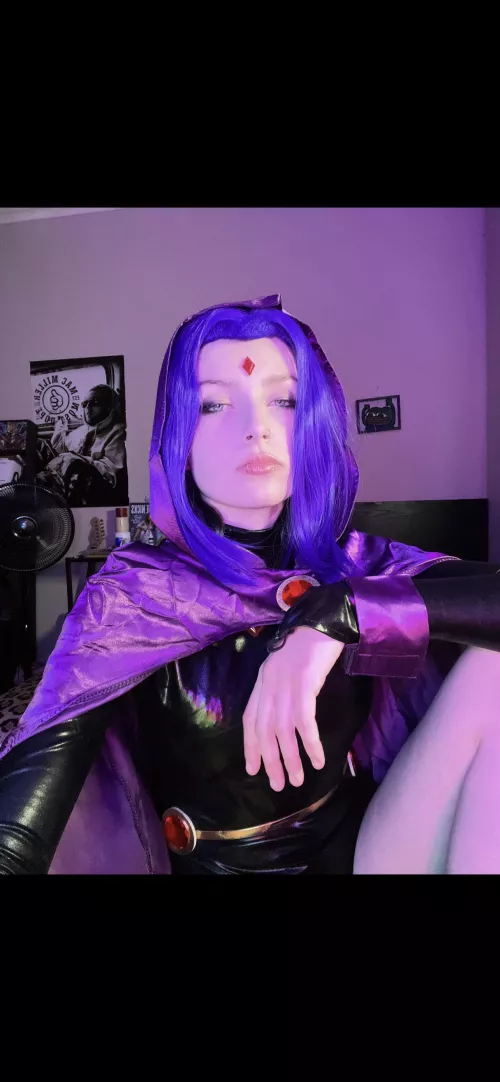 Raven for my second cosplay (ever) 🌀