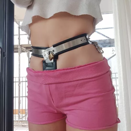 the first belt I started to wear two years ago just appeared in my gallery memories 😭😭