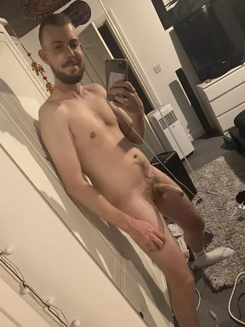 Uk - South Yorkshire 33 chav lad :)