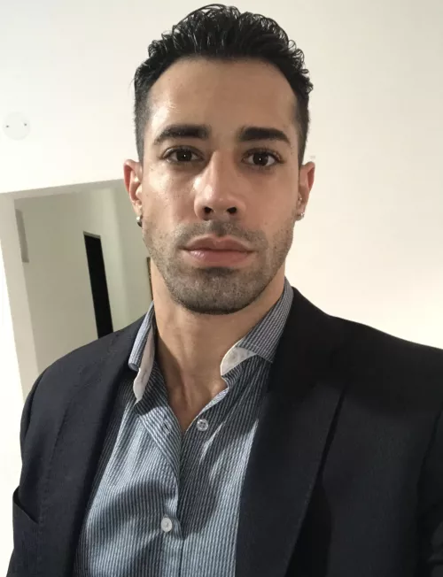 A selfie before work