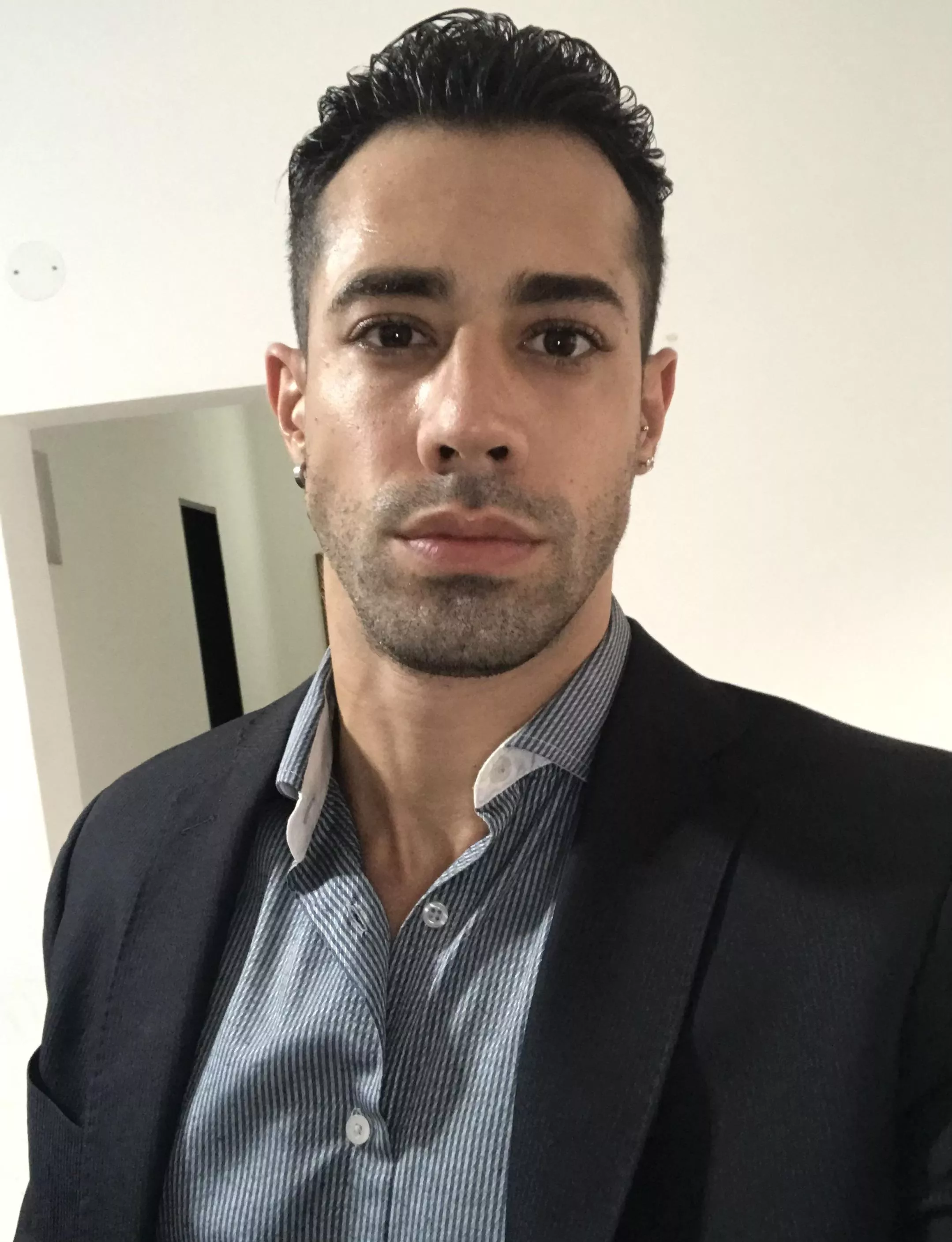 A selfie before work