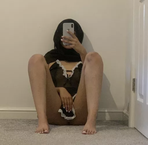 A white man’s maid - always🤍