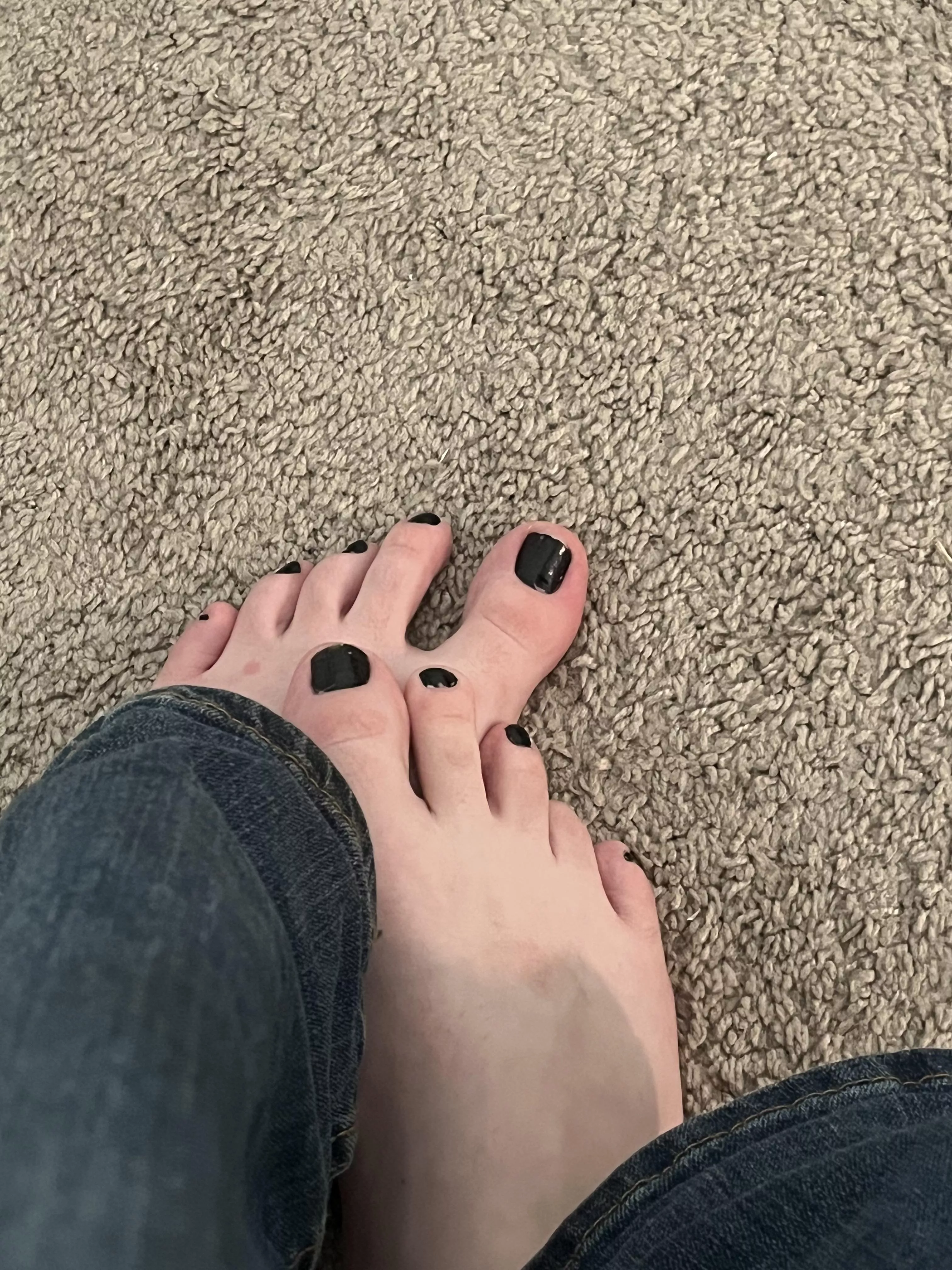 Anyone enjoy blue jean feet?