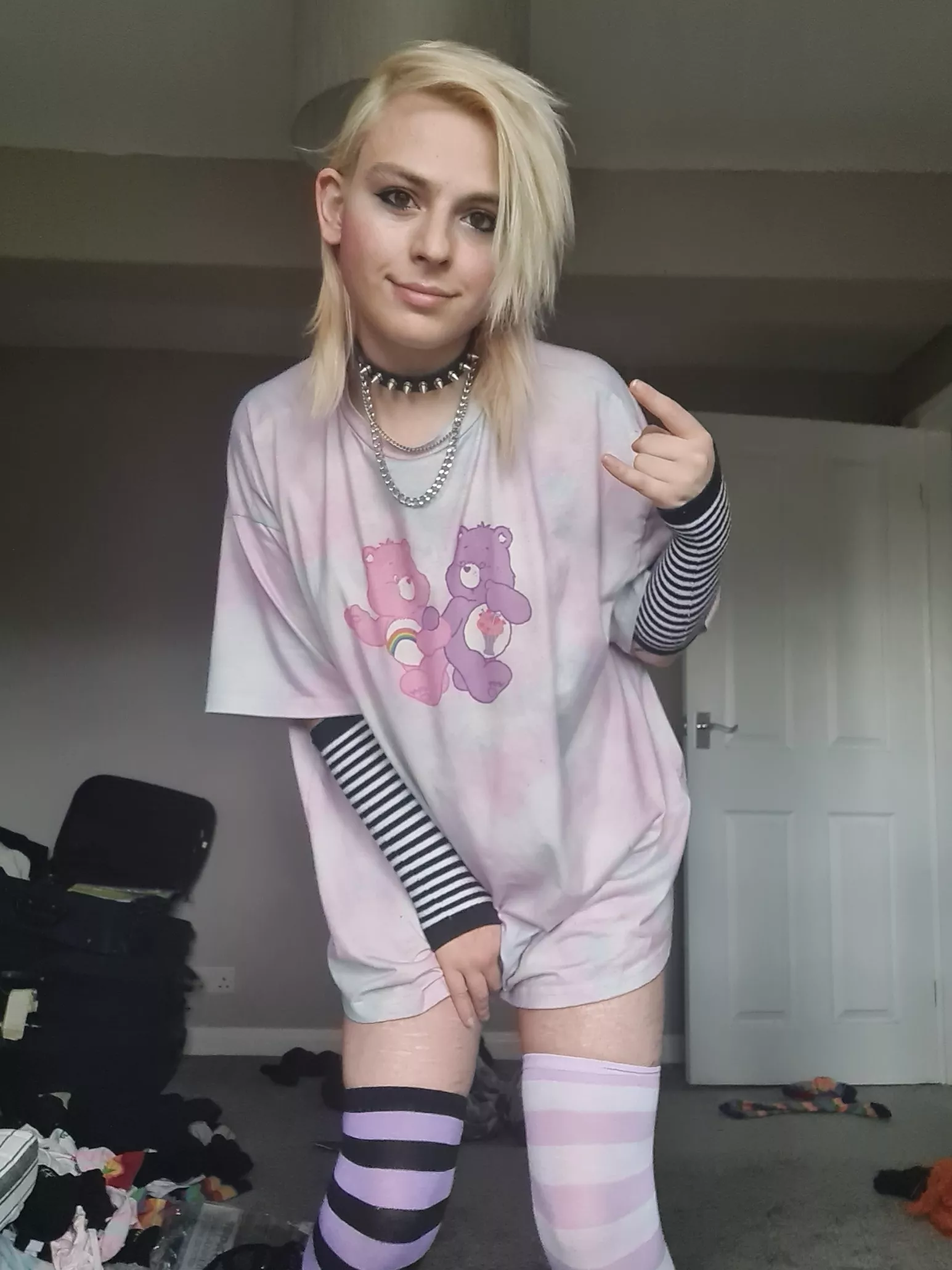 fluffy purple boi :3