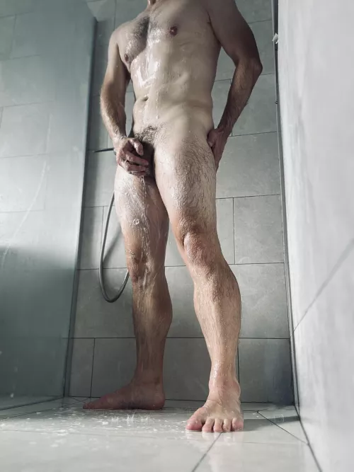 Happy Friday people, thanks for joining me in the shower again