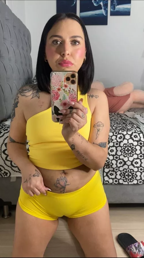 How long can you focus on mommys eyes