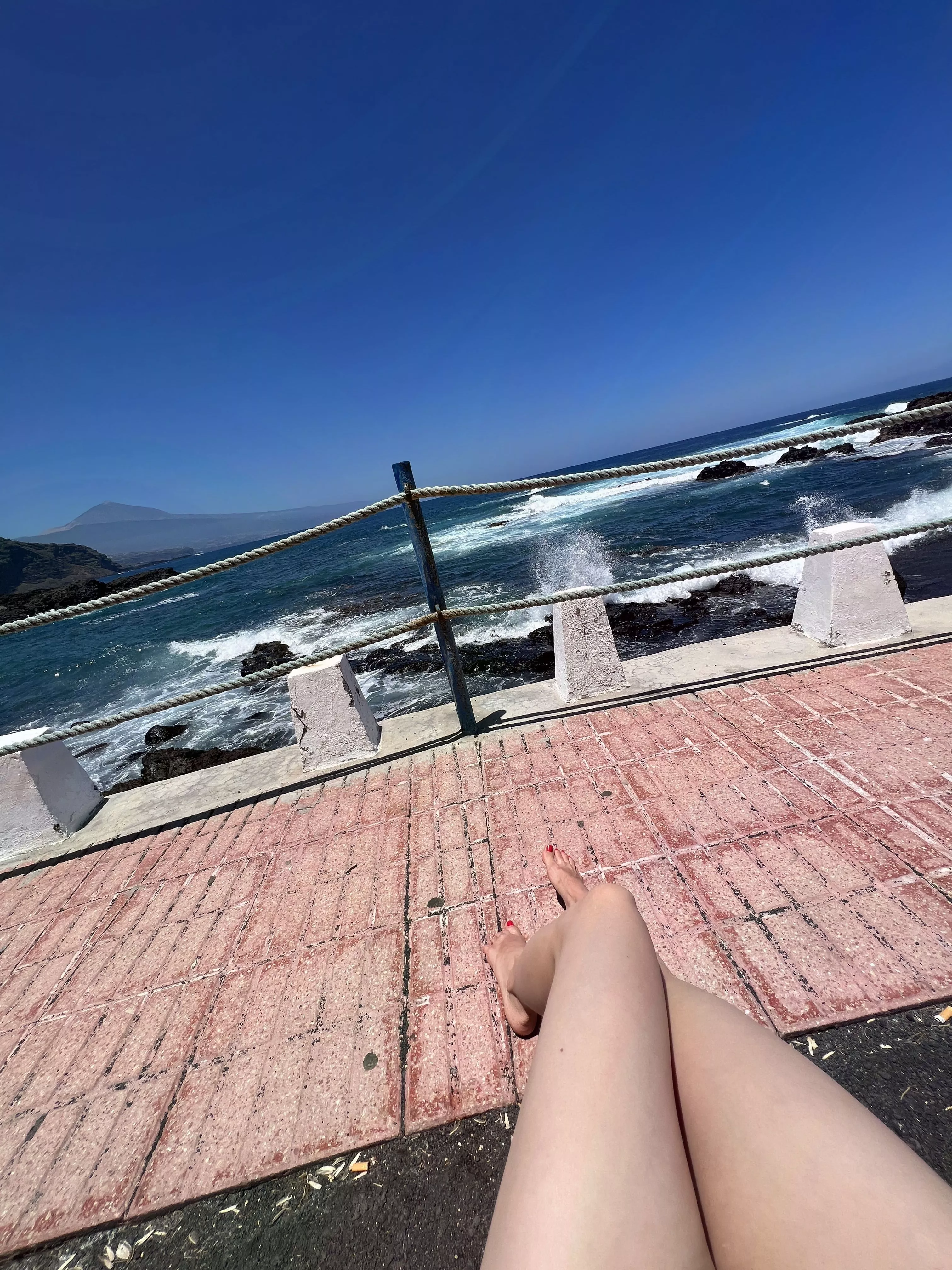 Is there any ass eater that would dare to eat mine?