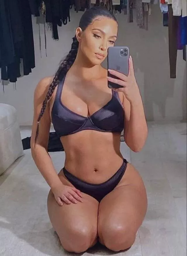 Kik throwout3 anyone want to jerk off together and compare cocks?