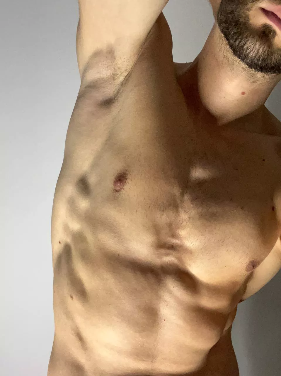 Kiss my armpit please