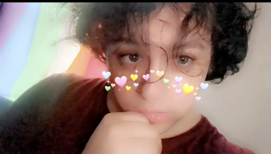 Looking for more people to talk to I’m 23 let’s talk