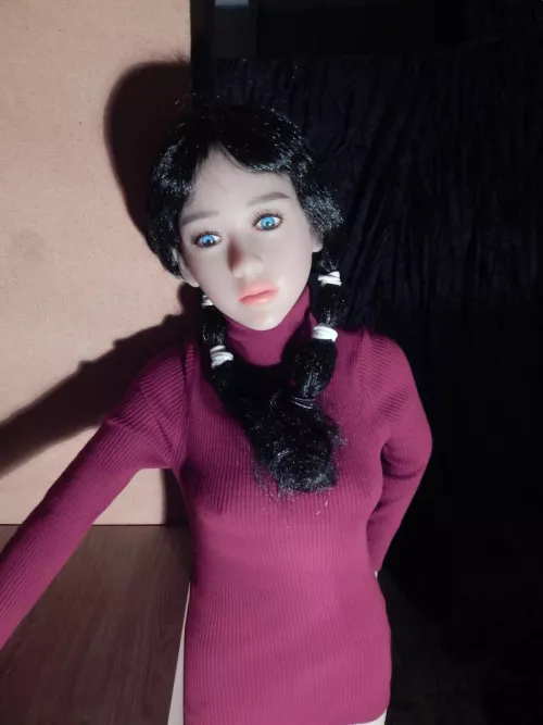 Ninel visited me yesterday.