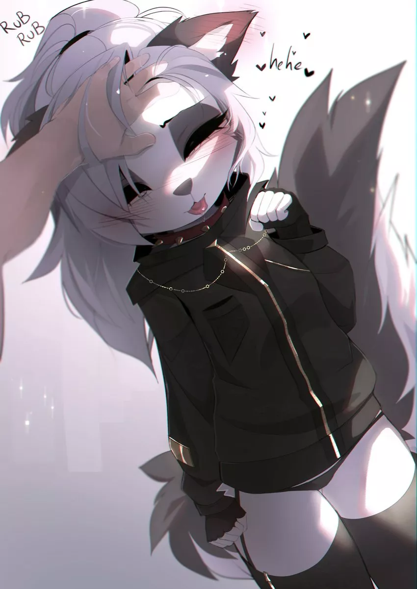 Patting happy Loona ^_^ (art by magnaluna)