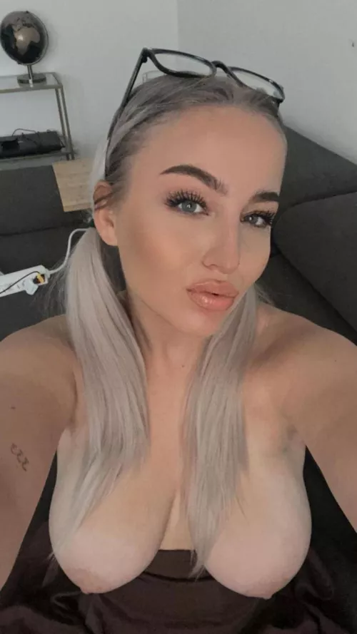 Am I fuckdoll or wifey material?