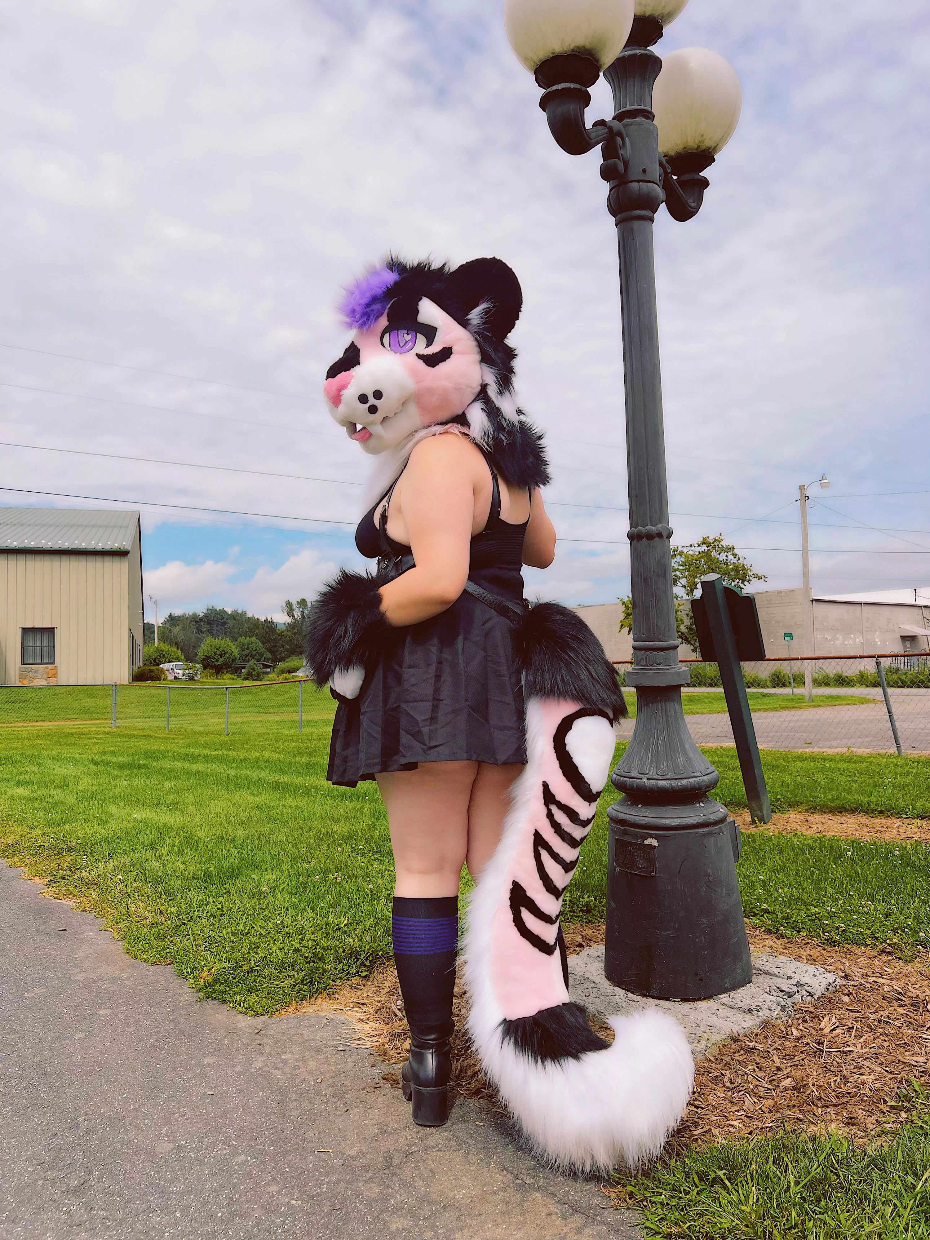 happy fursuit friday!!
