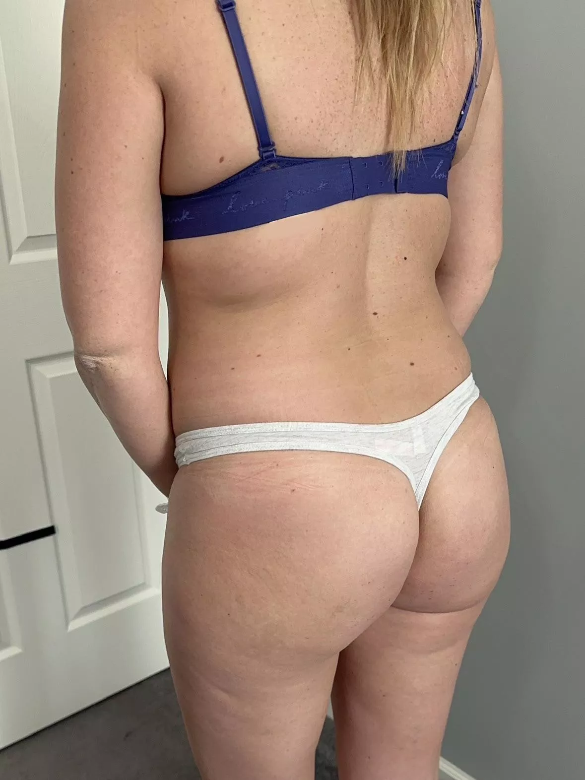I like this gray and blue combo [f]