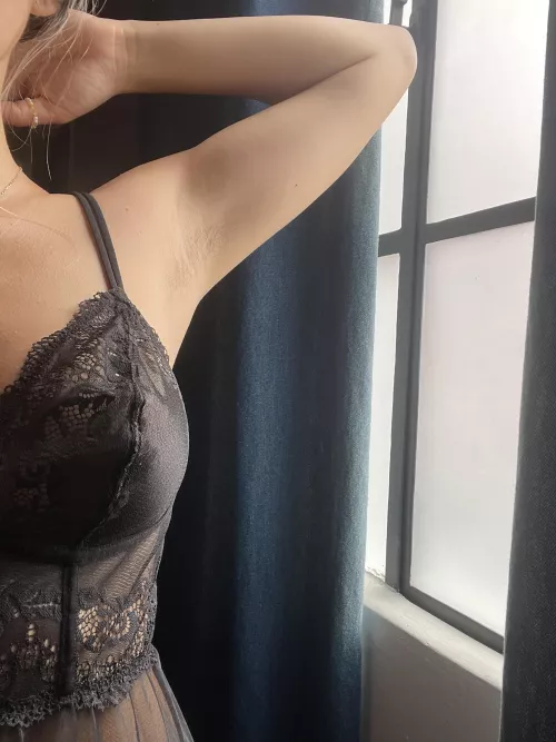 I wanna stay in bed all weekend 😌