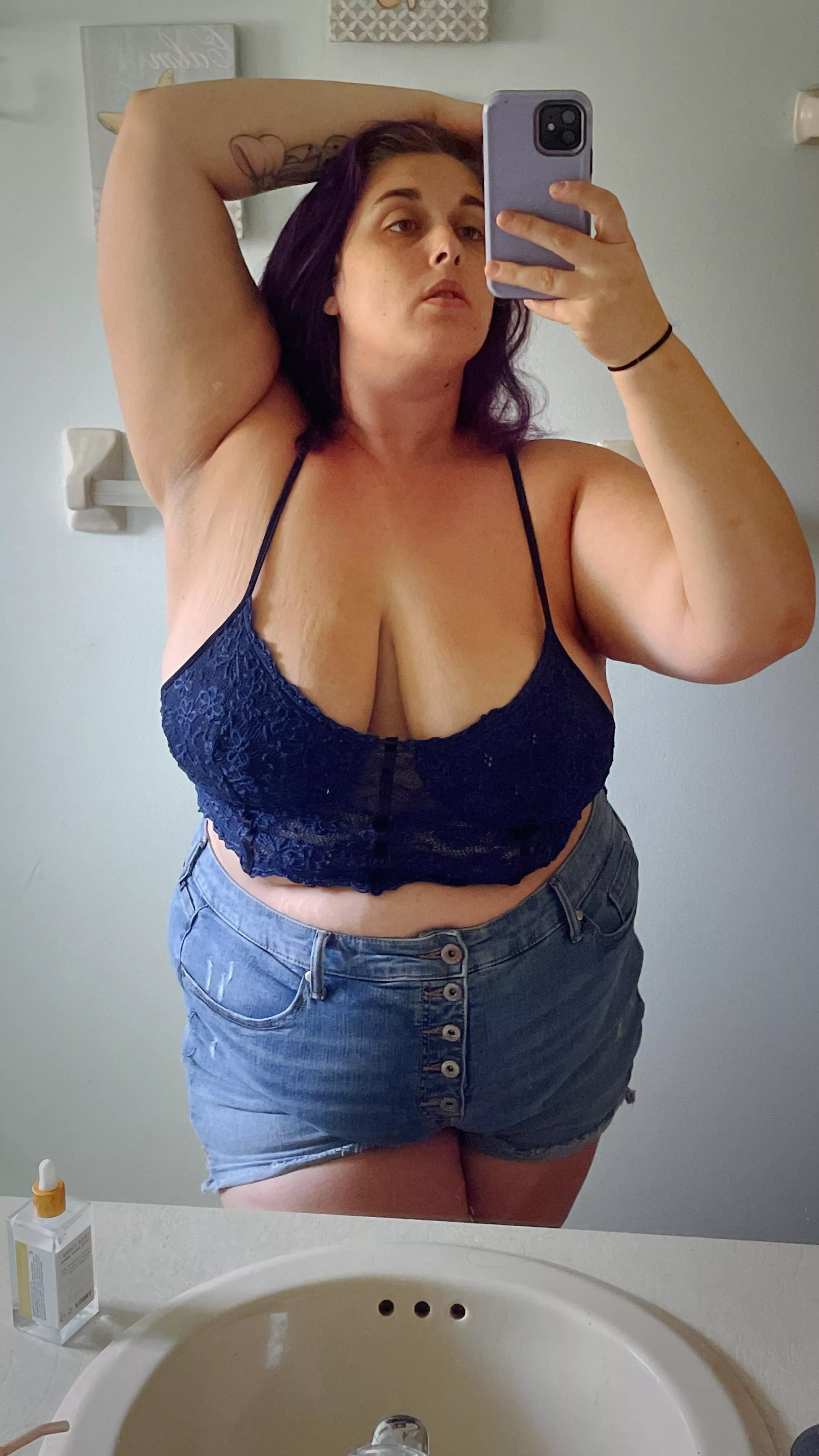 Just wanted to share my outfit with you 💙