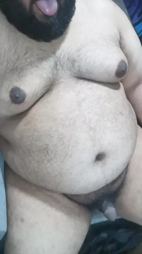 Looking for a new fat chubby friends to have naughty fun time with on snapchat