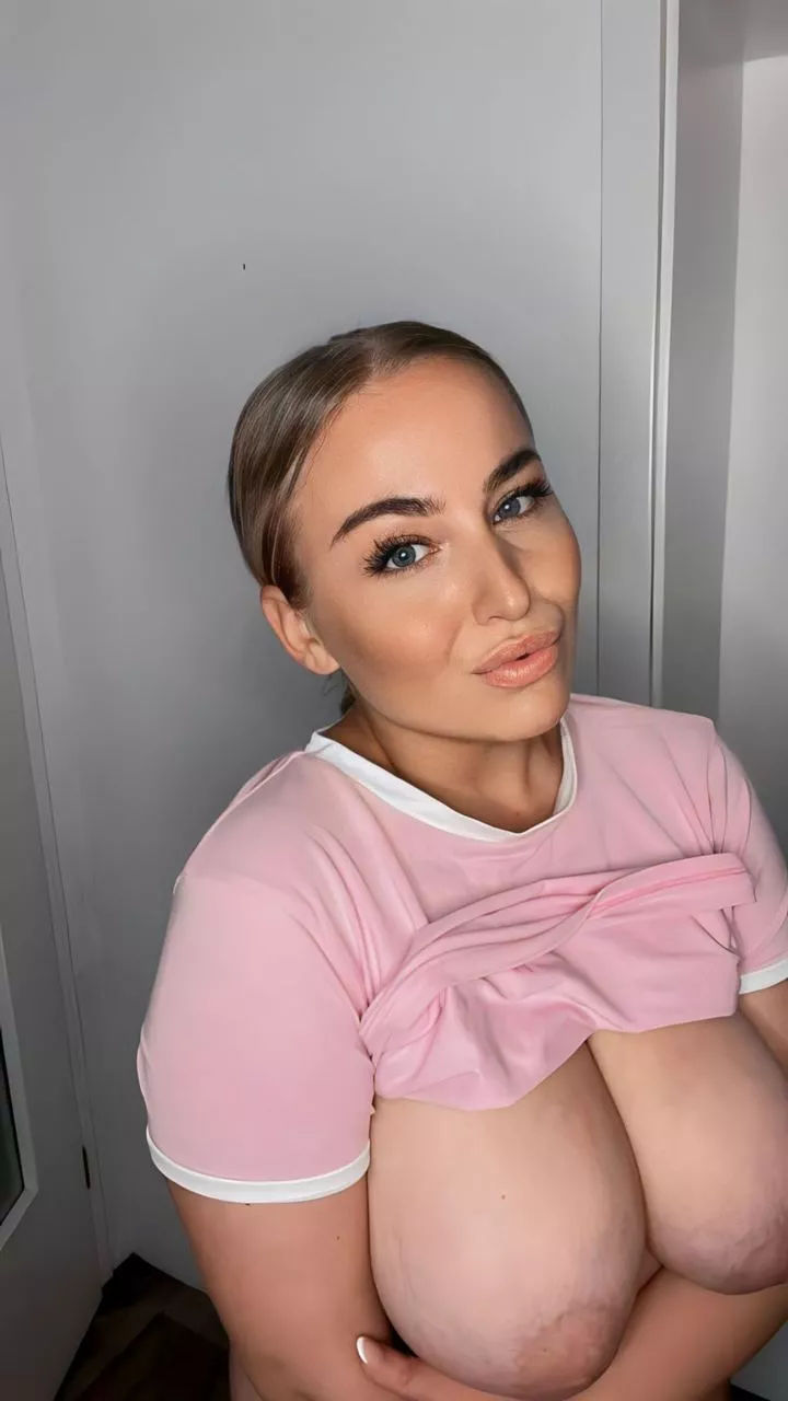 my saggy boobs are … fill the missing word ;)