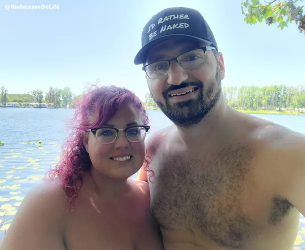 On our way to White Thorn Lodge for the Superbowl of Volleyball! We have a busy weekend here in PA, so unfortunately we'll only be at WTL today, but we should be there for most of the evening. If you're around, please say hi! ❤️🏐 📷: @Lake Com