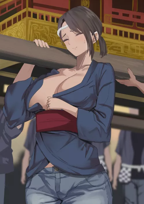 A milf whose clothes are misaligned in a mikoshi [original]