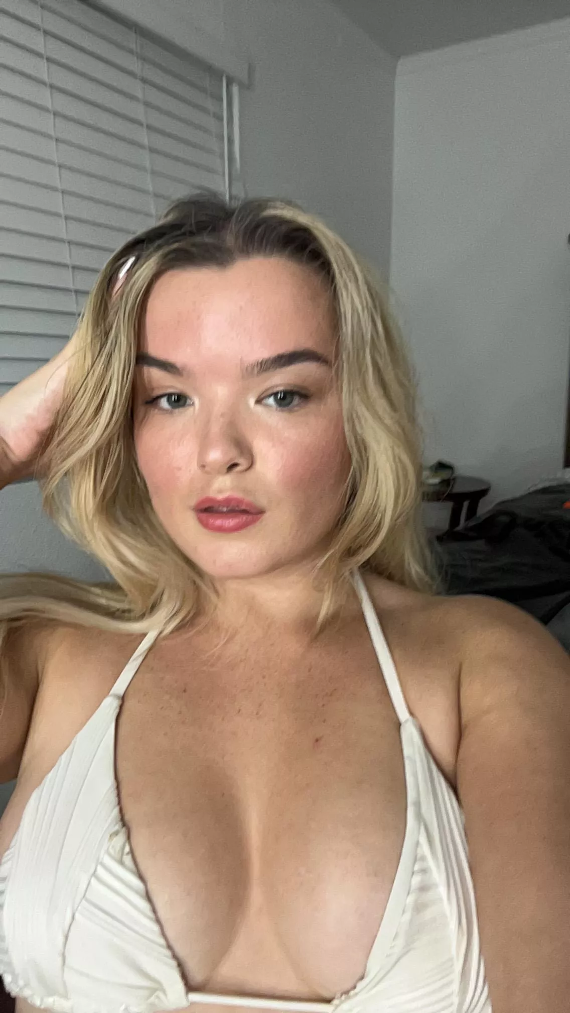 Aren't my eyes pretty?