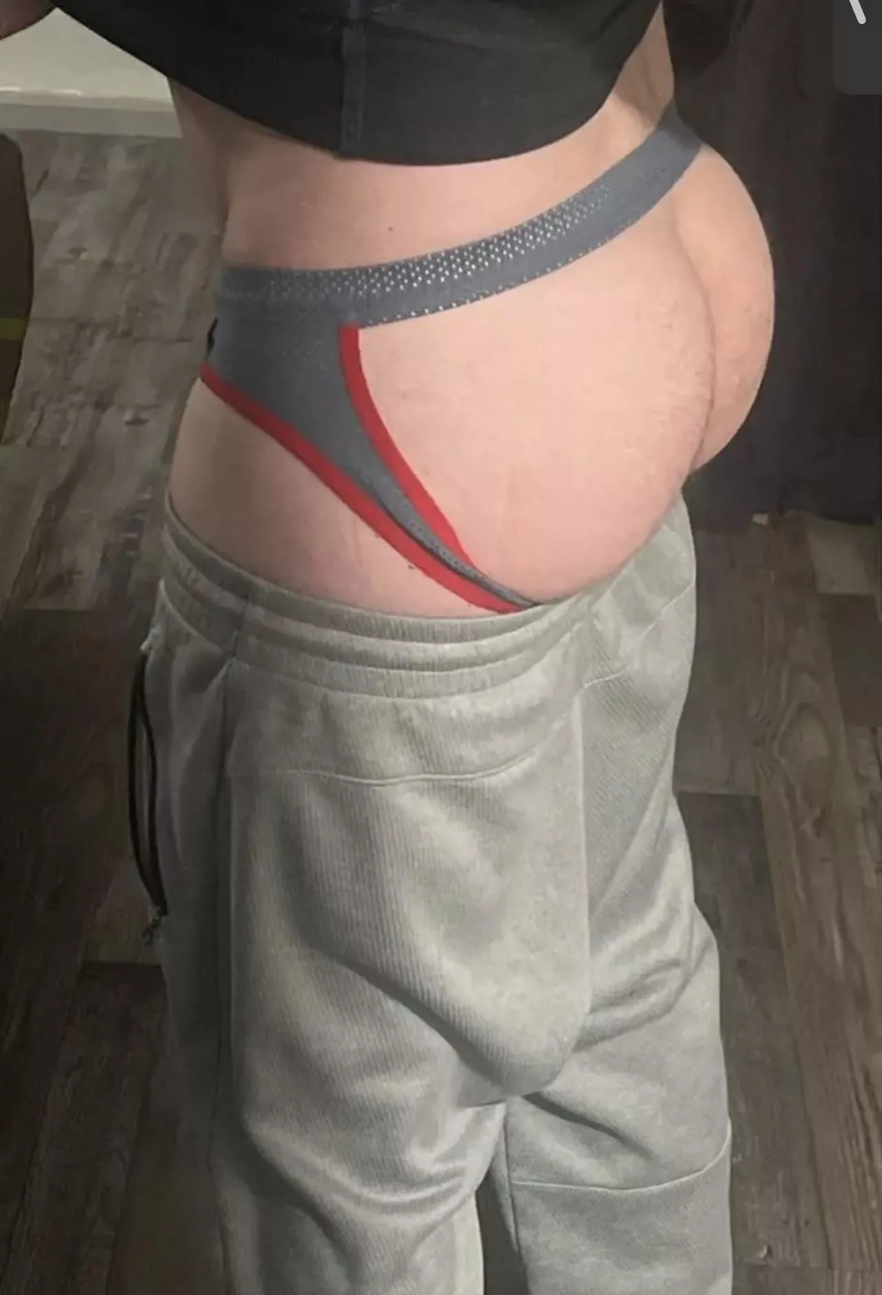 Cuddle my ass and watch a movie?