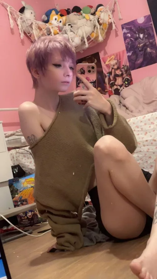 Hello everyone! I just dyed my hair do you like it? :3