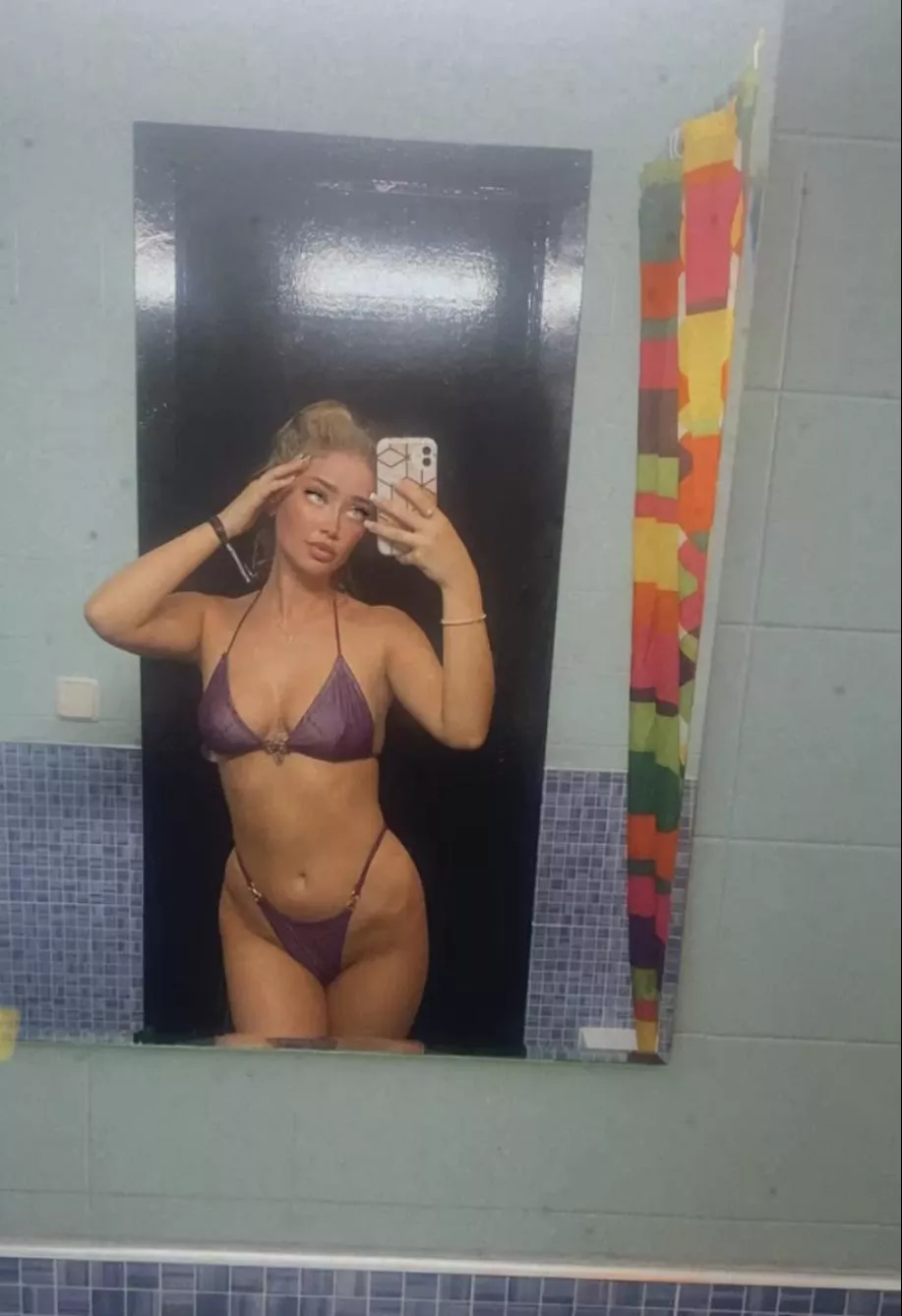 Lick my armpits while I ride your cock. Sound good to you?