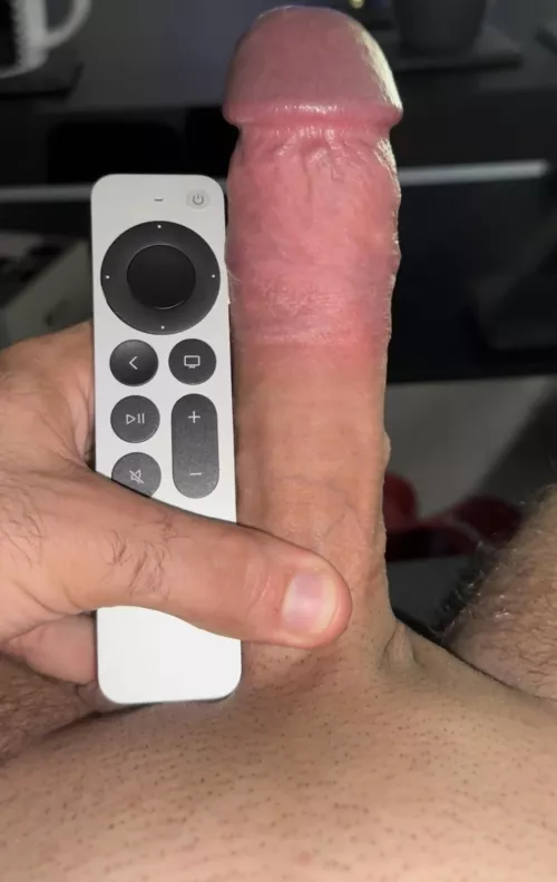 Me vs Apple remote