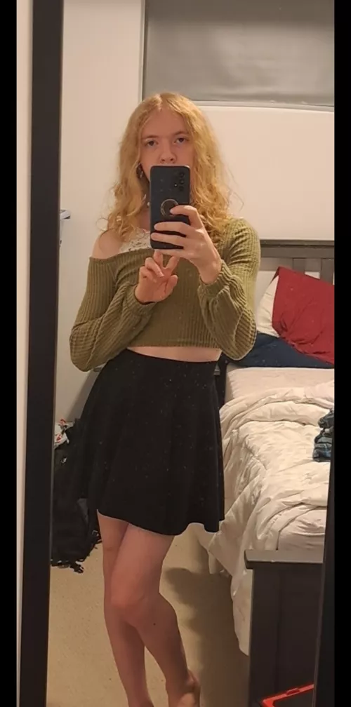 Say hi if you think I'm cute