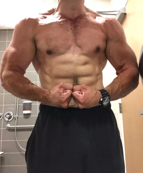 Who’d like to watch me flex in locker-room?