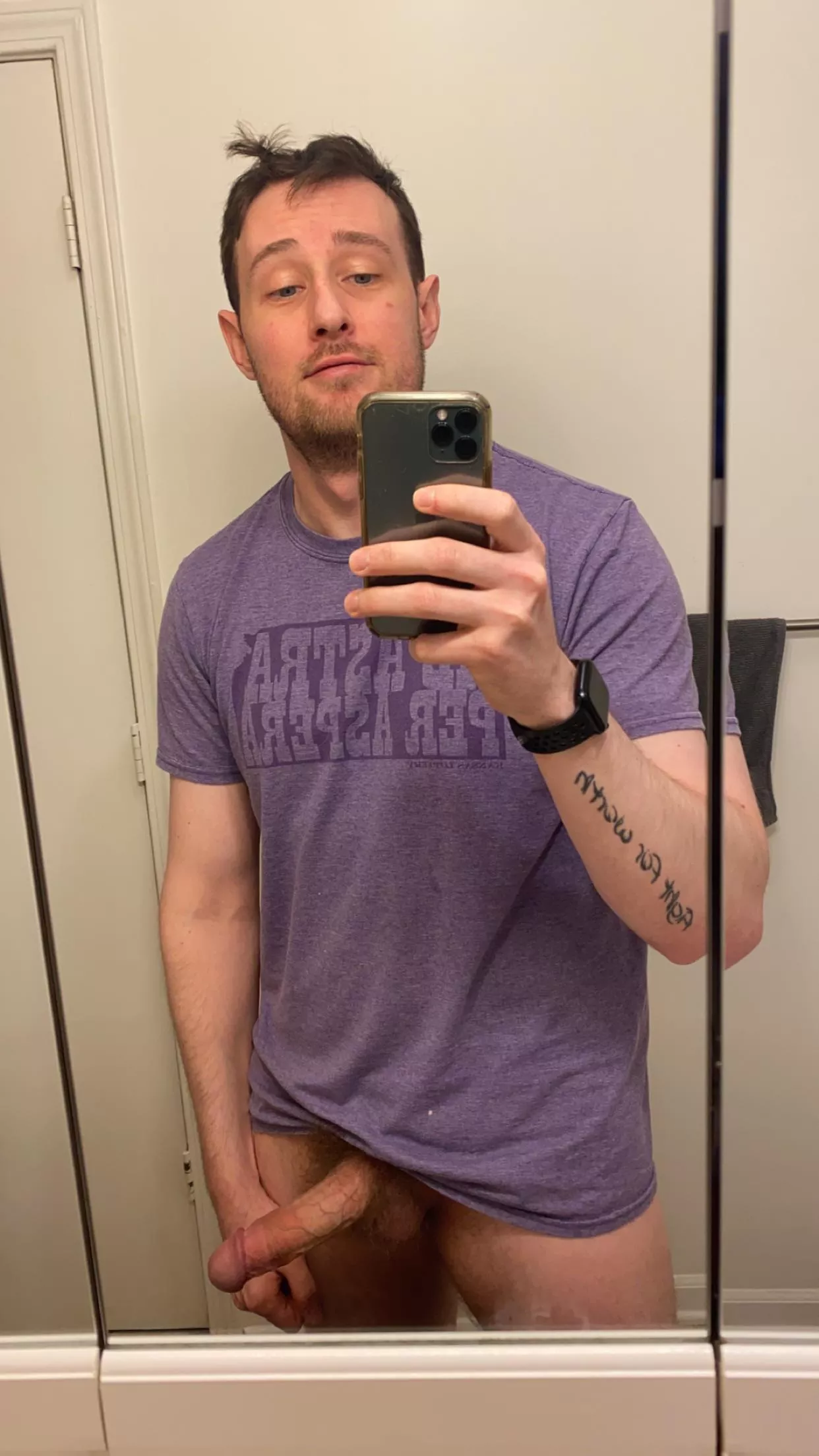 Bet you didn’t even notice my bed head, did you?