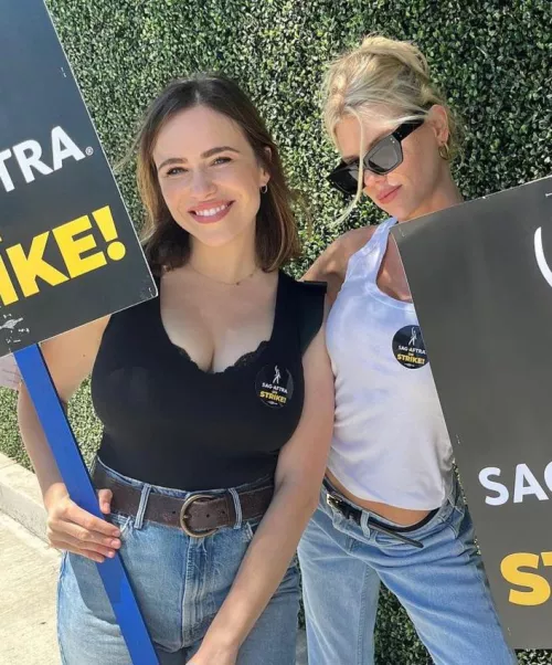 Charlotte & Nicolle Gironda