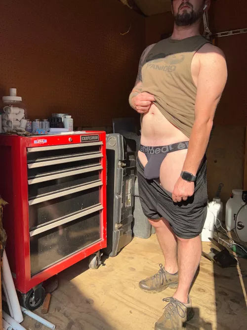 Could use a hand with the yard work. I’ll reward you ;)