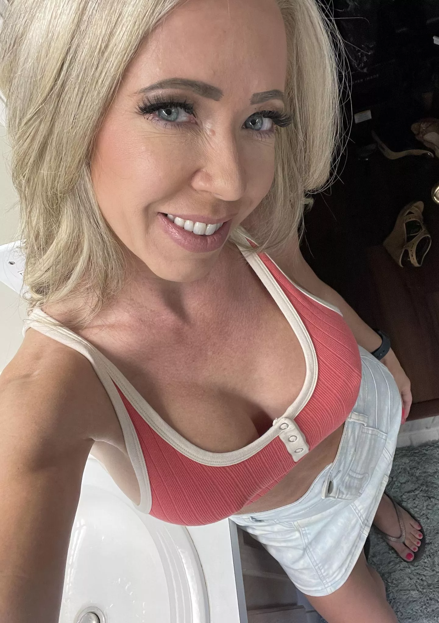 Do you love this top as much as I do? Mandy Monroe (@mandymonroe.official)