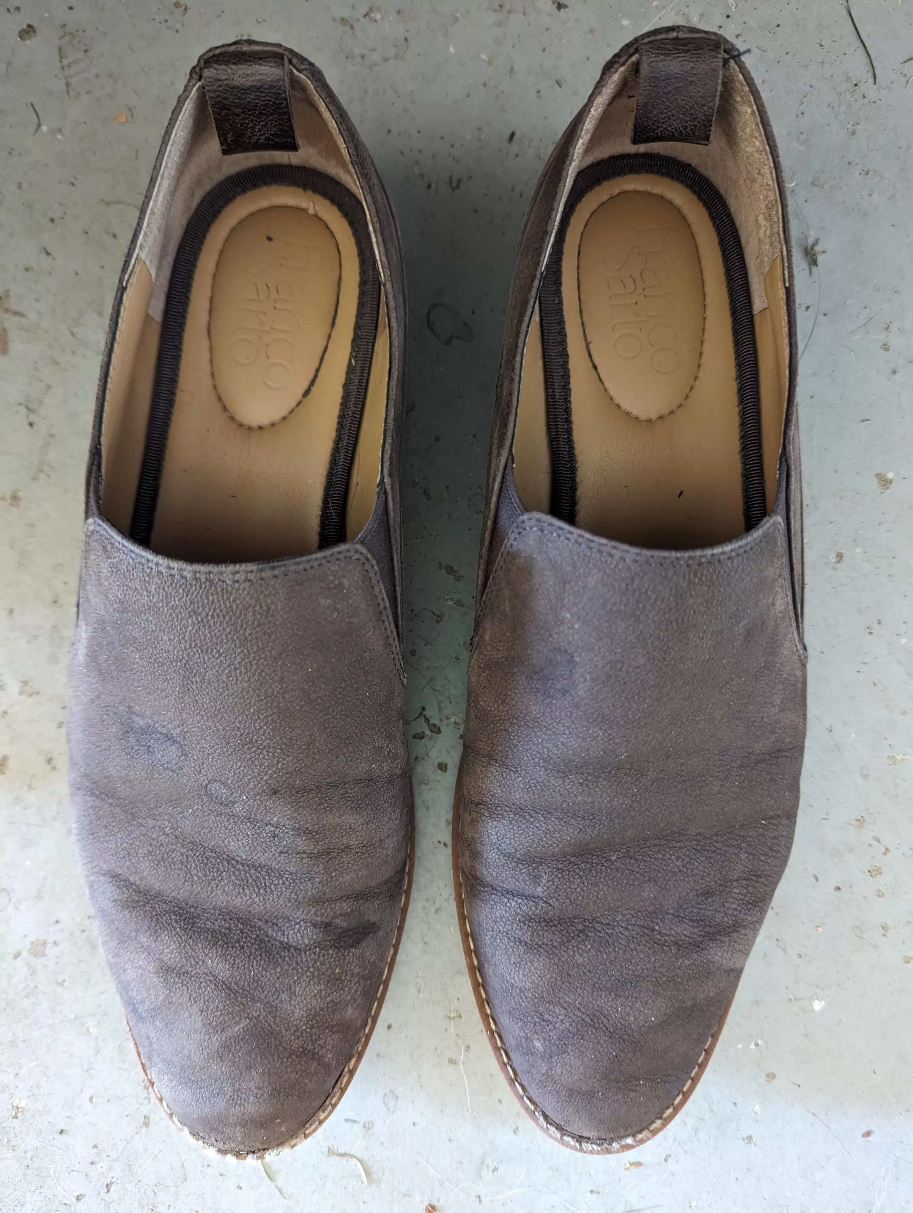 How to get rid of stains from suede shoes ?