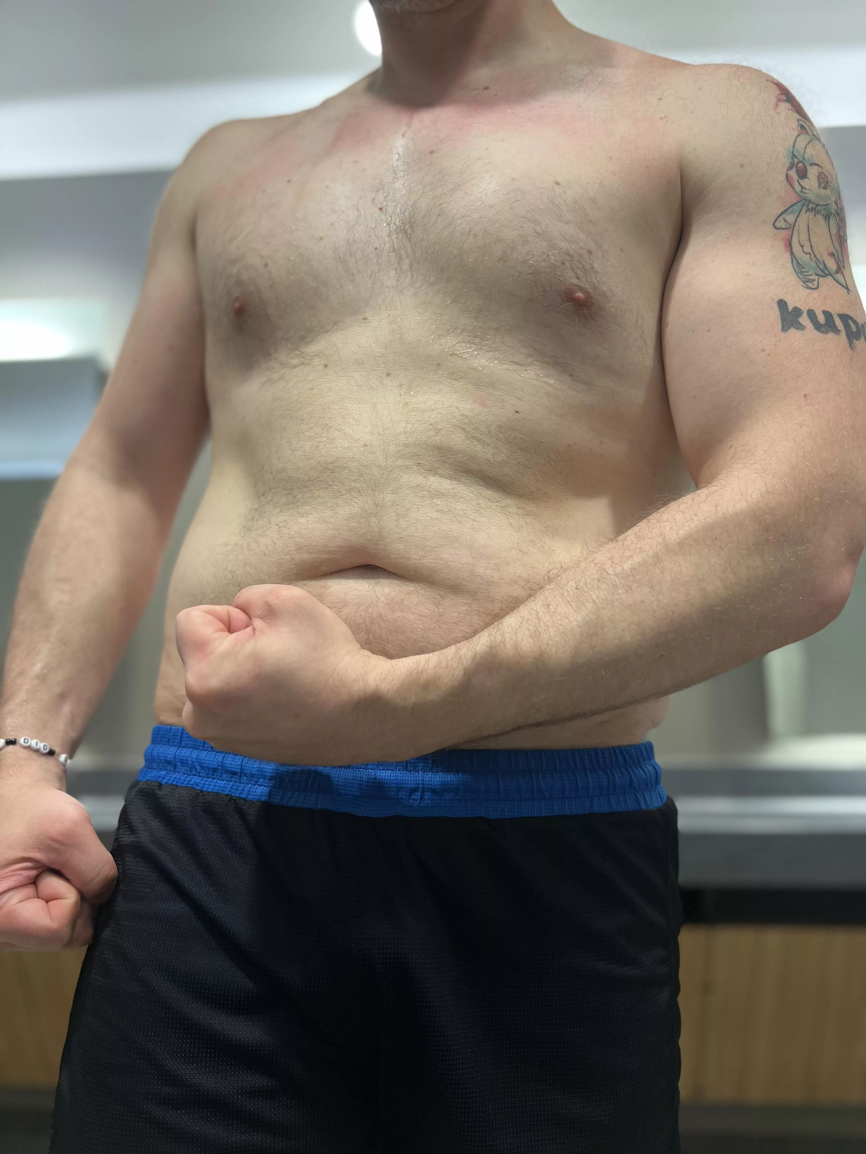 How’s my dad bod….(39)